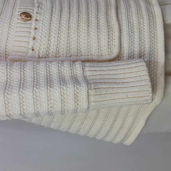 Toccin Cream Knit W Gold Buttons Cardigan. - Picture 7 of 11